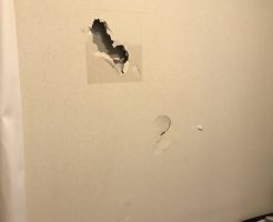 壁穴補修 福岡