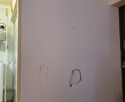 賃貸アパート 壁穴補修方法